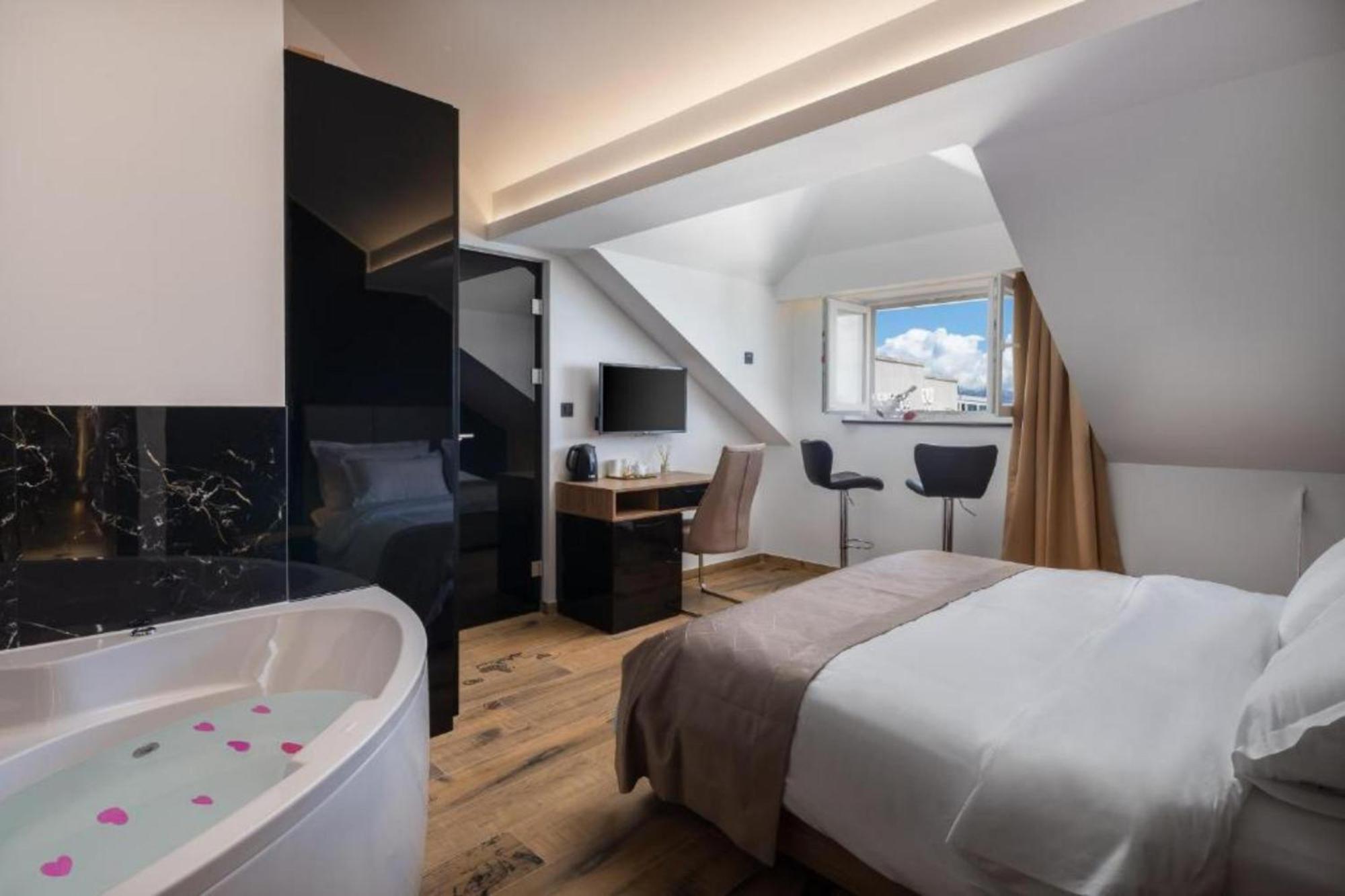 Top Rooms Split Exteriör bild